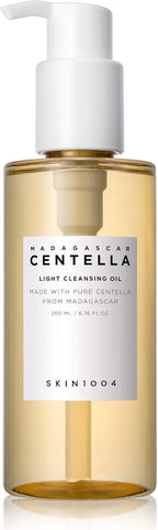  "SKIN1004 Madagascar Centella Light Cleansing Oil, a gentle makeup remover in a 200ml bottle."