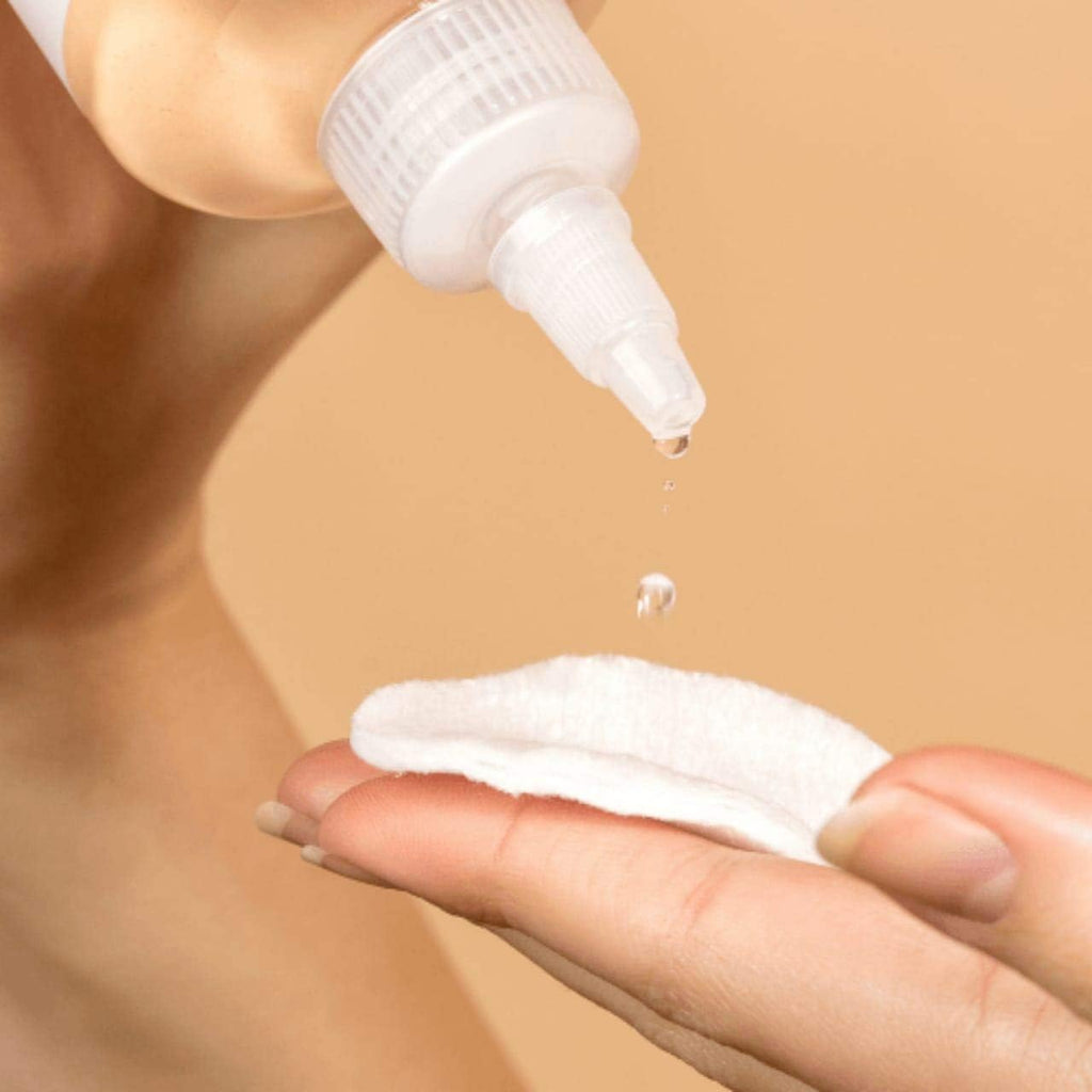 The Ordinary Glycolic Acid 7% Exfoliating Toner, 100ml bottle. Exfoliating toner for smoother, brighter skin by The Ordinary.